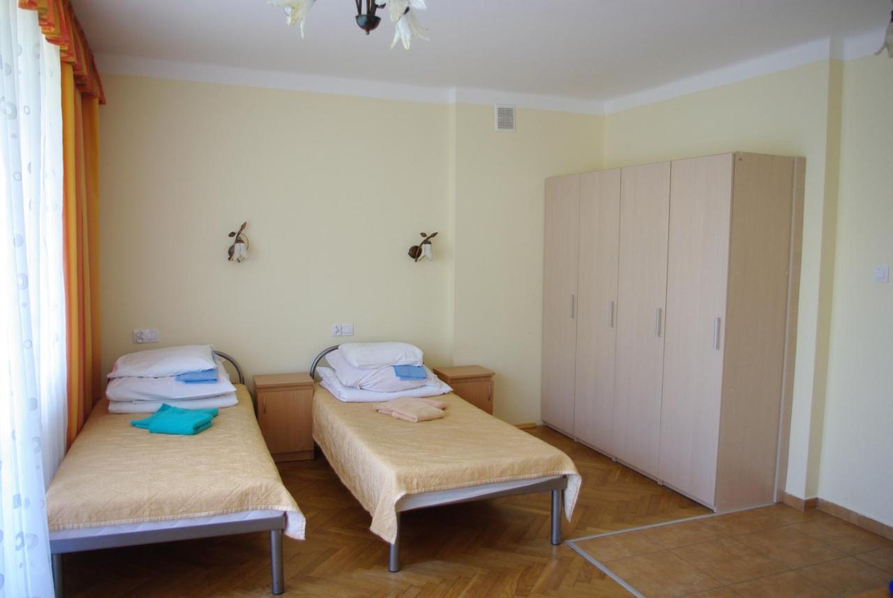 Osrodek Uzdrowiskowy Beskid Hotell Wysowa-Zdrój Exteriör bild